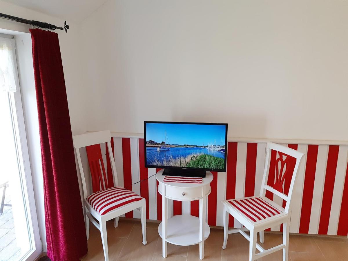 Апартаменты Urlaub Auf Der Insel Ruegen Берген-ауф-Рюген Экстерьер фото